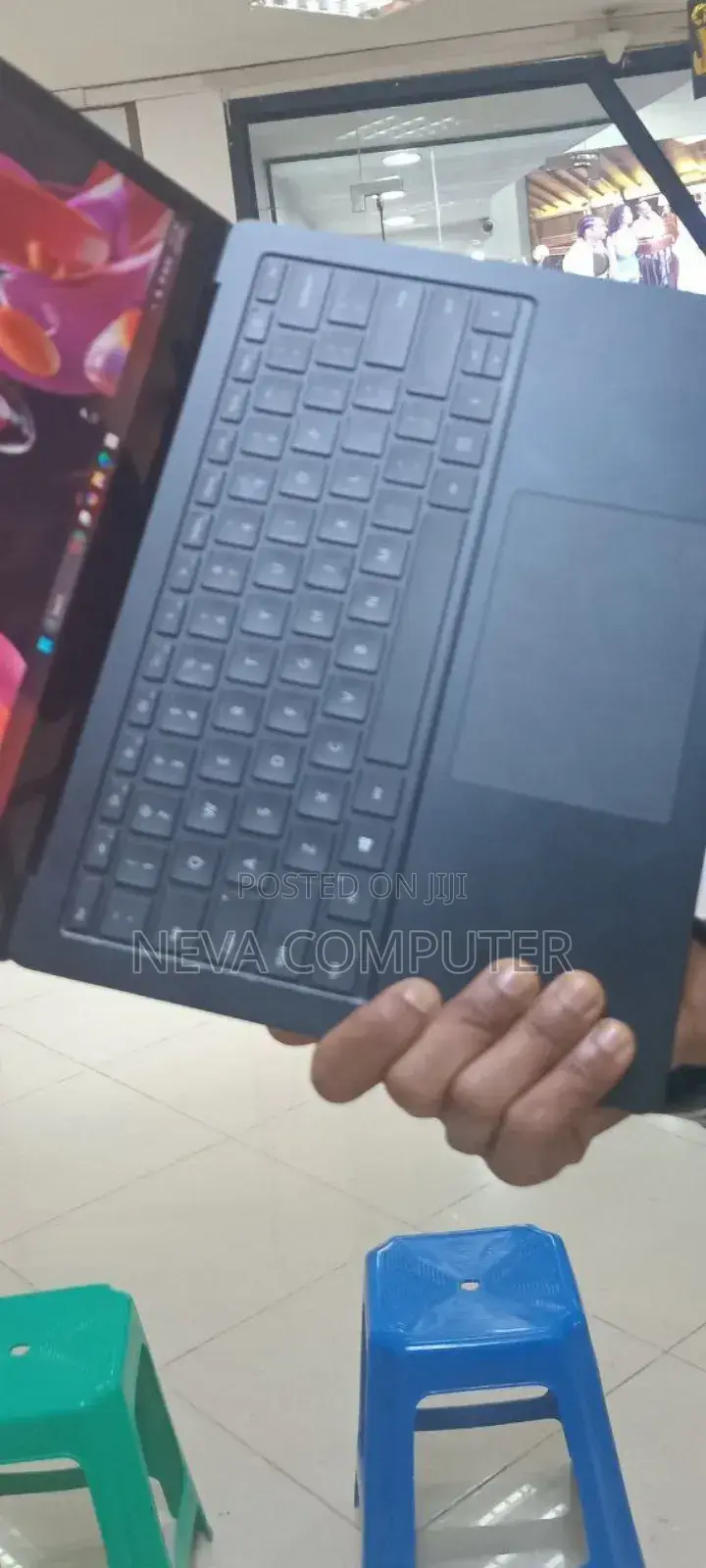 New Laptop Microsoft Surface 16GB Intel Core i7 SSD 512GB
