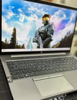 New Laptop HP ZBook Studio G8 16GB Intel Core I7 SSD 512GB