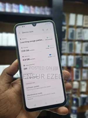 Photo - Samsung Galaxy A15 256 GB Yellow