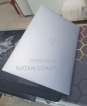 New Laptop Dell Precision 5570 16GB Intel Core I7 SSD 512GB