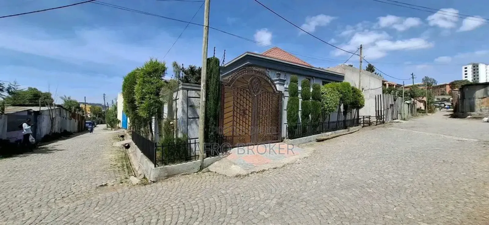 Furnished 3bdrm Villa in Lafto City for sale