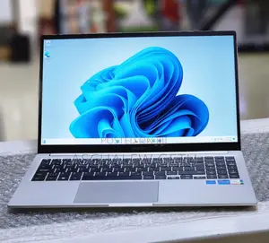 New Laptop Samsung Galaxy Book 2 8GB Intel Core I5 SSD 256GB