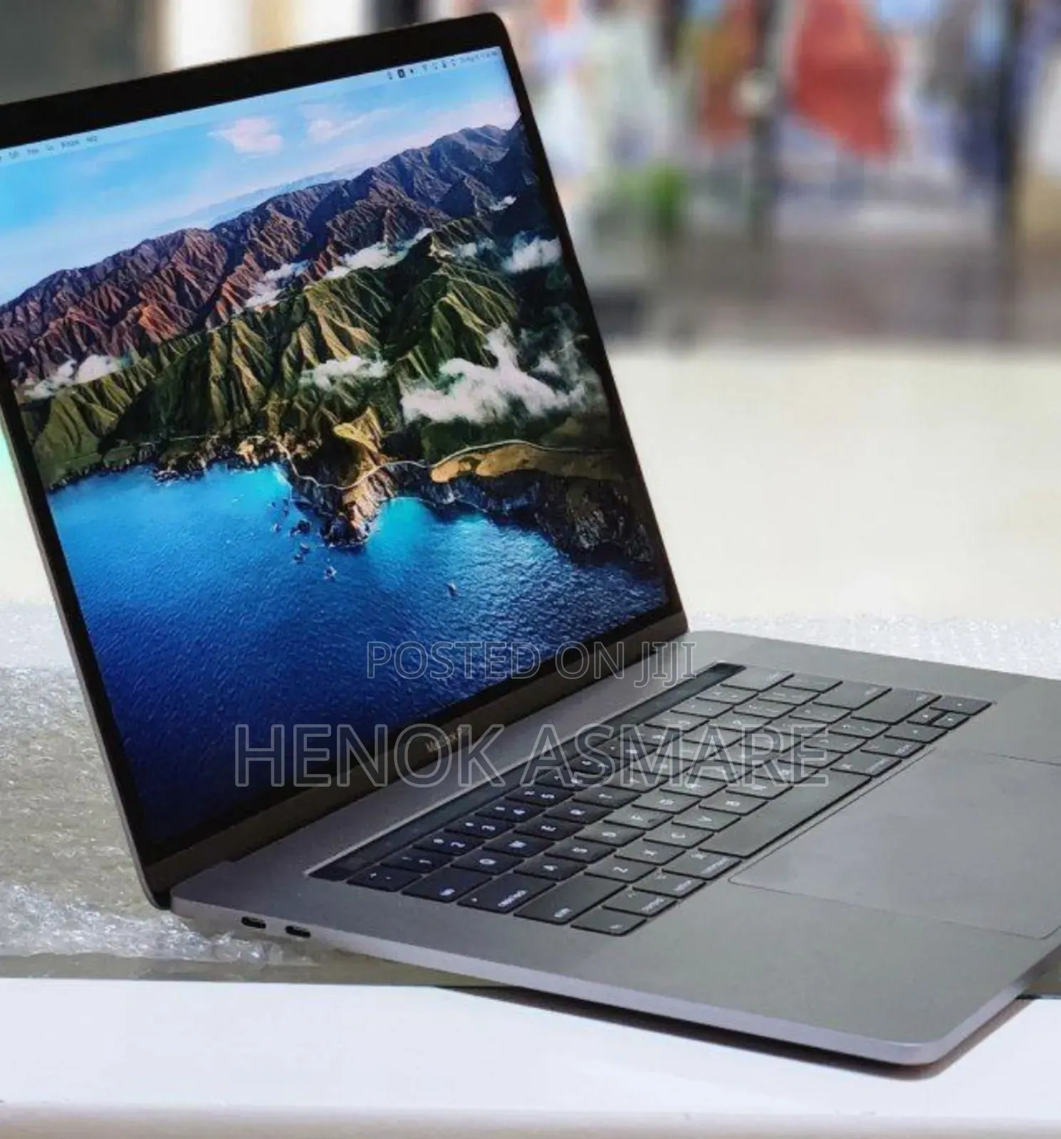 New Laptop Apple MacBook Pro 2017 16GB Intel Core I7 SSD 512GB