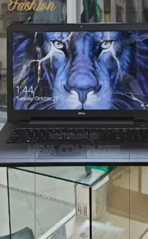 Photo - New Laptop Dell Inspiron 17 5755 6GB Intel Core I5 SSD 1T