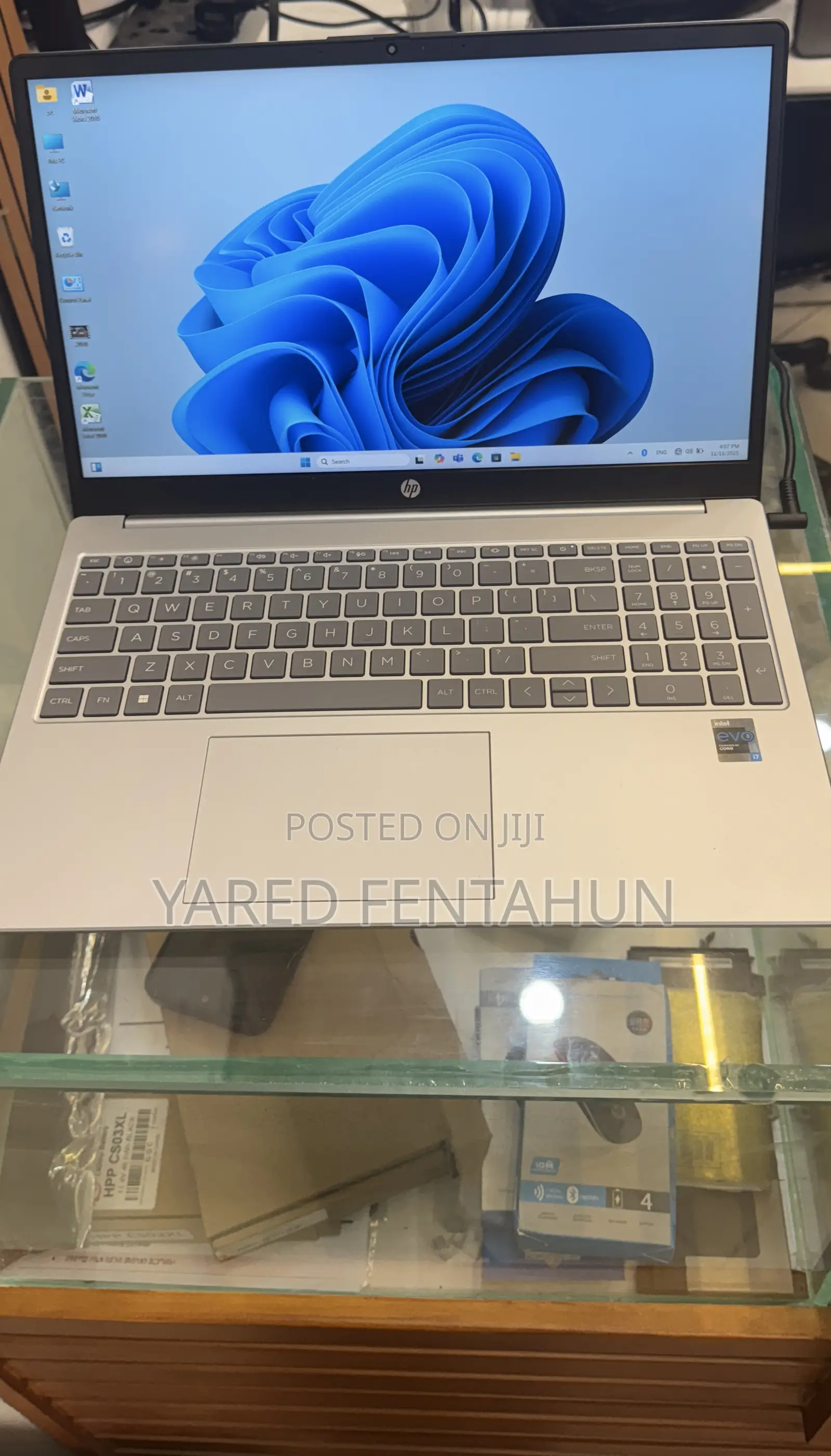 New Laptop HP Stream Notebook 16GB Intel Core I7 SSD 1T