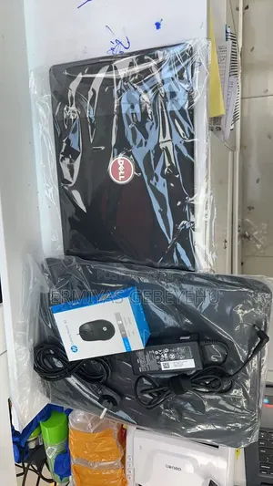 Photo - Laptop Dell Latitude 5310 8GB Intel Core I7 HDD 1T