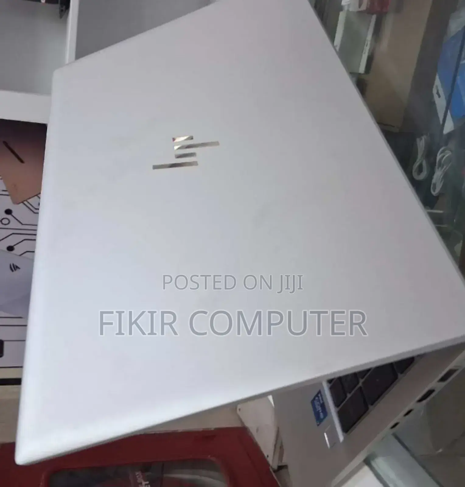 New Laptop HP EliteBook 845 G8 16GB AMD Ryzen 5 SSD 512GB