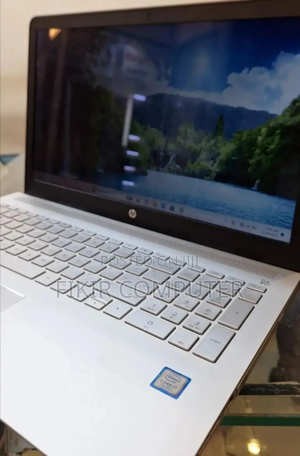 New Laptop HP Pavilion 15 8GB Intel Core I7 HDD 1T