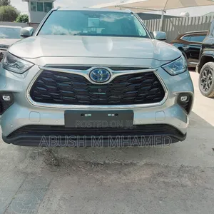 New Toyota Highlander Hybrid 2024 Silver