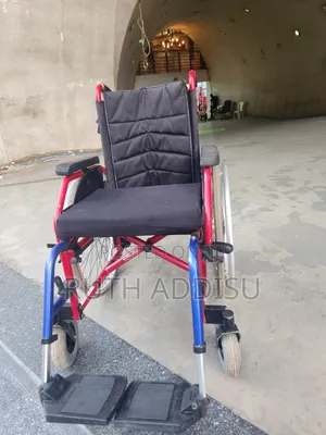 Photo - Wheelchair較高detachable Arm Wheelchair輕鬆wheelchair鳵不wheelchair Medical