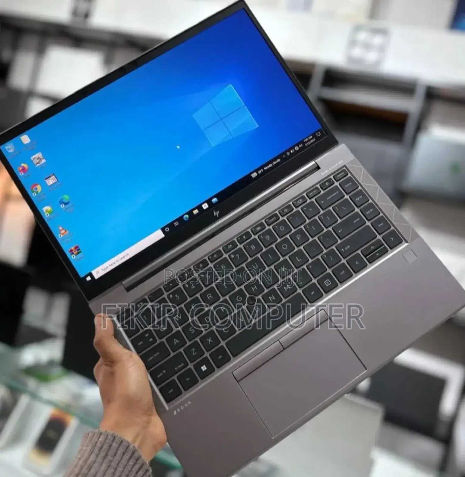 New Laptop HP ZBook Firefly 14 G7 16GB Intel Core I5 SSD 512GB