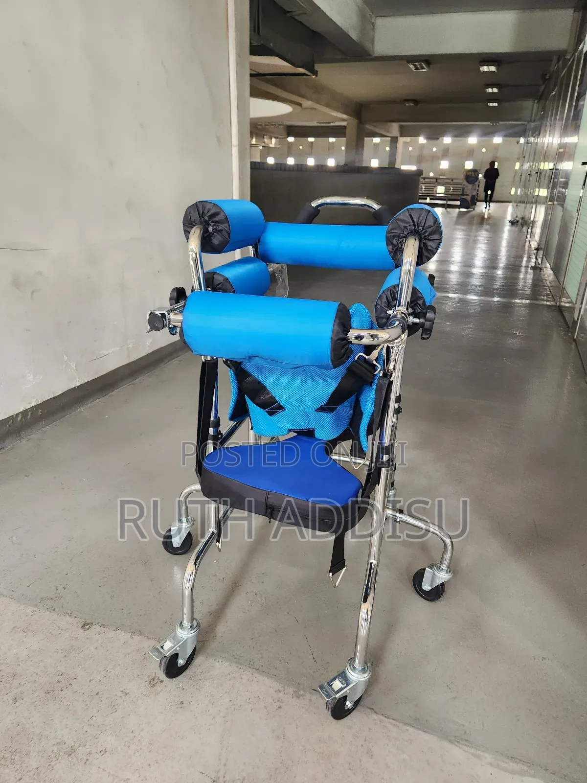 Walker Four Wheels Autistic and Any Kids Walking Aid Walker With 6