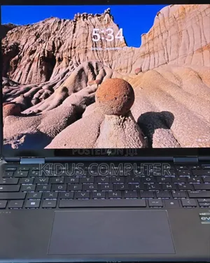 Photo - New Laptop HP Spectre 16GB Intel Core I7 SSD 1T