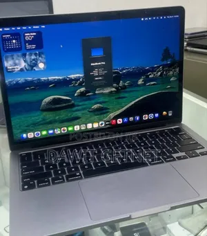 New Laptop Apple MacBook Pro M1 16GB Apple M1 SSD 256GB