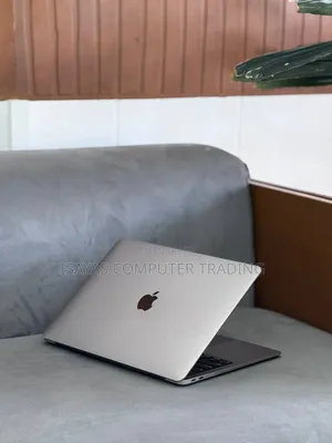 Photo - New Laptop Apple MacBook Air 2020 M1 16GB SSD 512GB