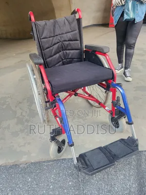 Foldable Wheelchair考慮comfortable Wheelchair考量wheelchair恢宏wheelchair