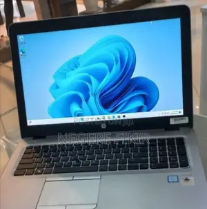 Photo - New Laptop HP EliteBook 850 8GB Intel Core I5 HDD 1T