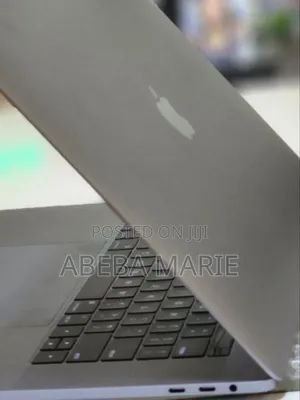 New Laptop Apple MacBook Pro 2017 16GB Intel Core I7 SSD 512GB