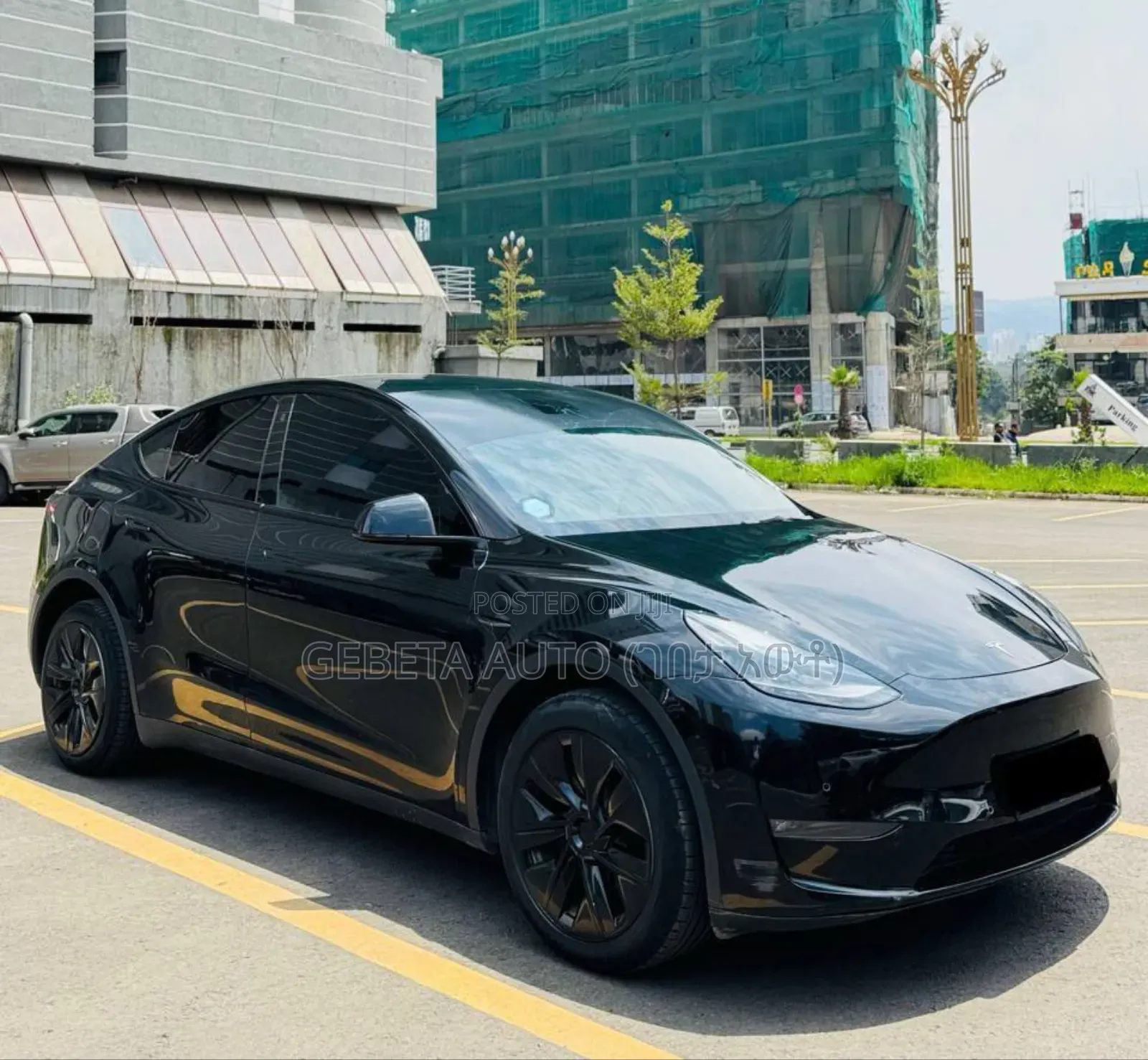 Tesla Model Y 2024