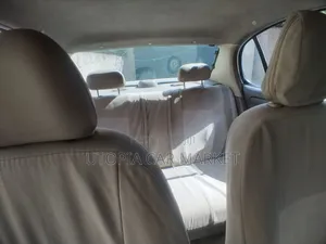 Toyota Platz 2003 White