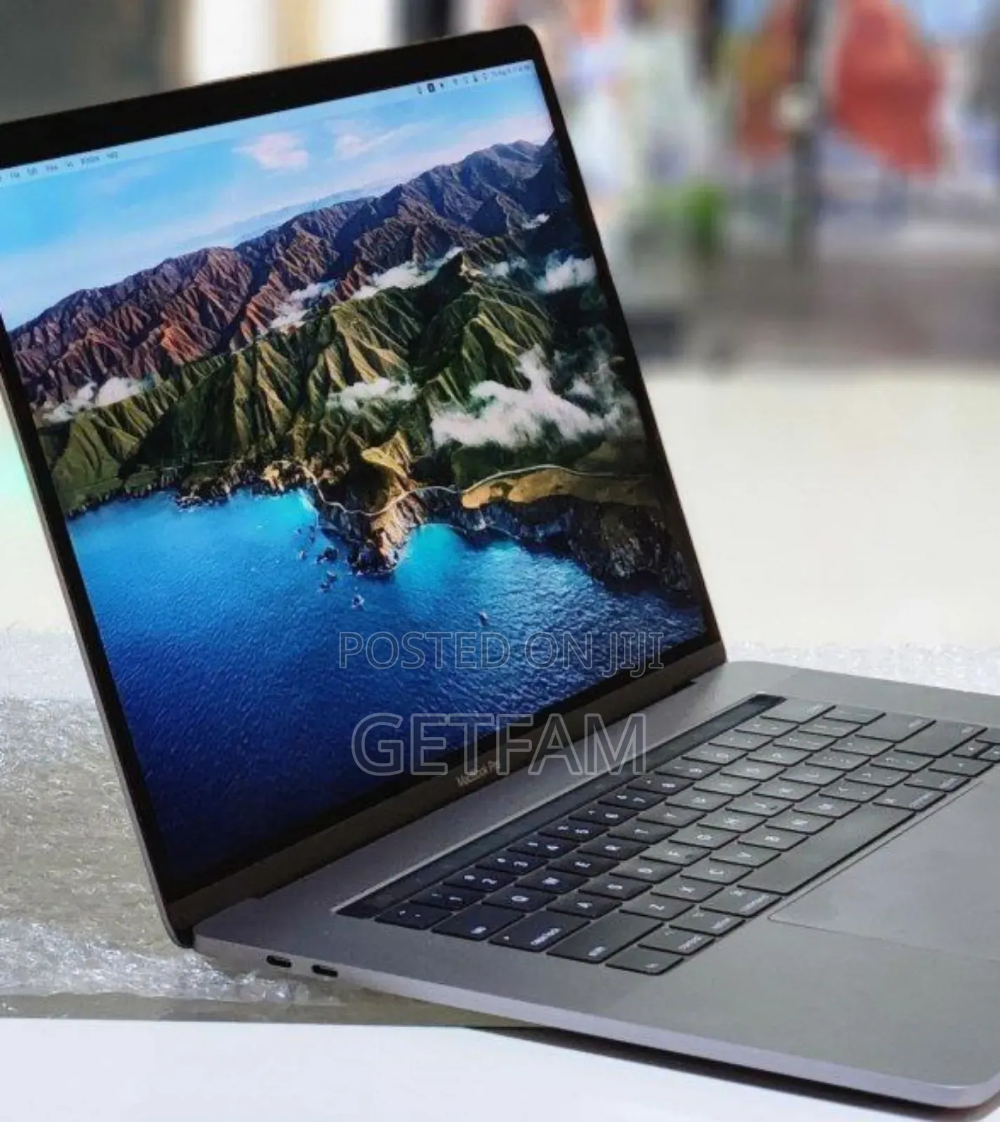 New Laptop Apple MacBook Pro 2017 16GB Intel Core I7 SSD 512GB