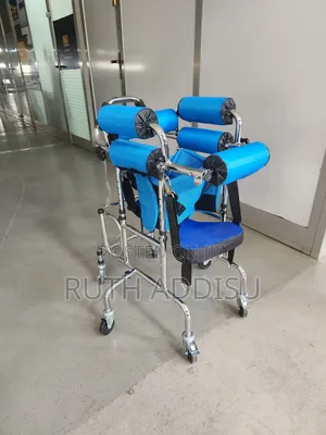 Photo - Walker Four Wheels Medical Walker蝨你safe to Use Walker for Kids Best