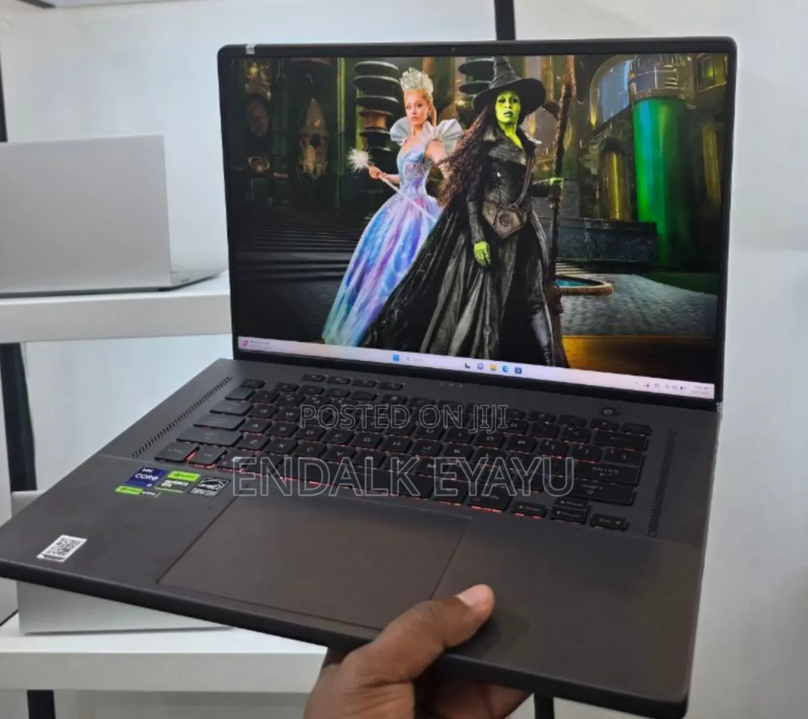 New Laptop Asus ROG Zephyrus G16 16GB Intel Core I9 SSD 1T