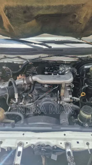 Toyota Hilux 2012 White