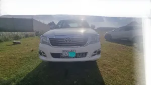 Photo - Toyota Hilux 2012 White