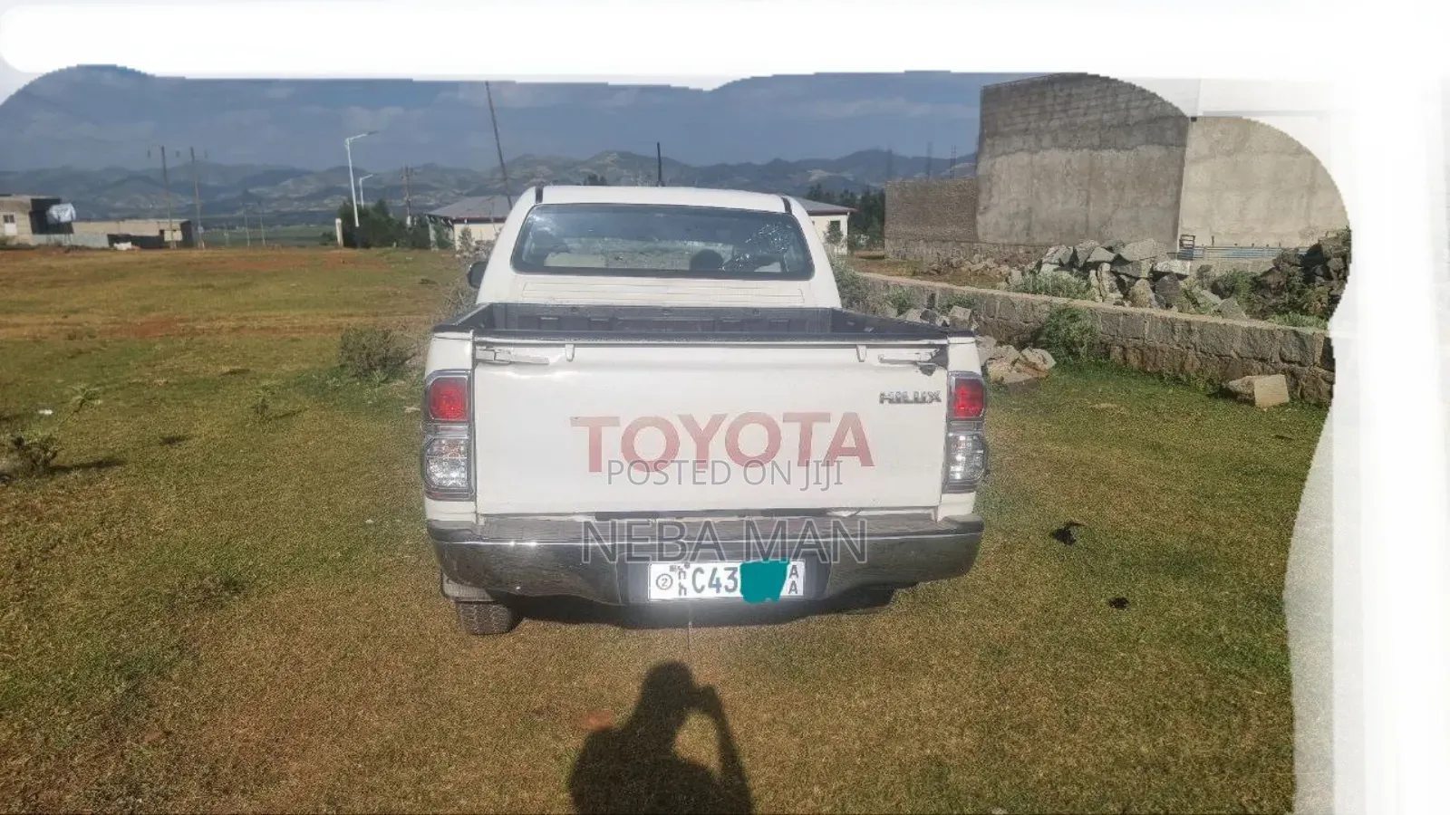Toyota Hilux 2012 White