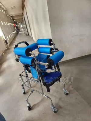 Photo - Walking Gear Walker胺我medical Walker Brand New Gear Walker雞湯four Wheels