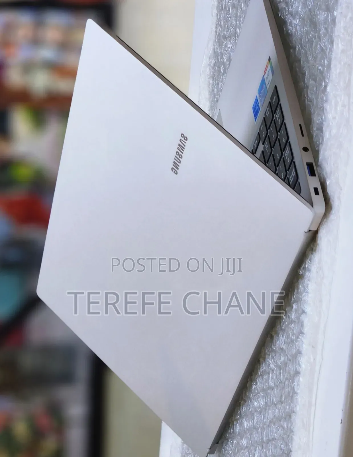 New Laptop Samsung Galaxy Book 2 8GB Intel Core i5 SSD 256GB