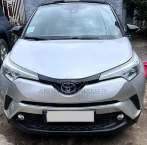 Photo - Toyota C-HR 2017 Silver
