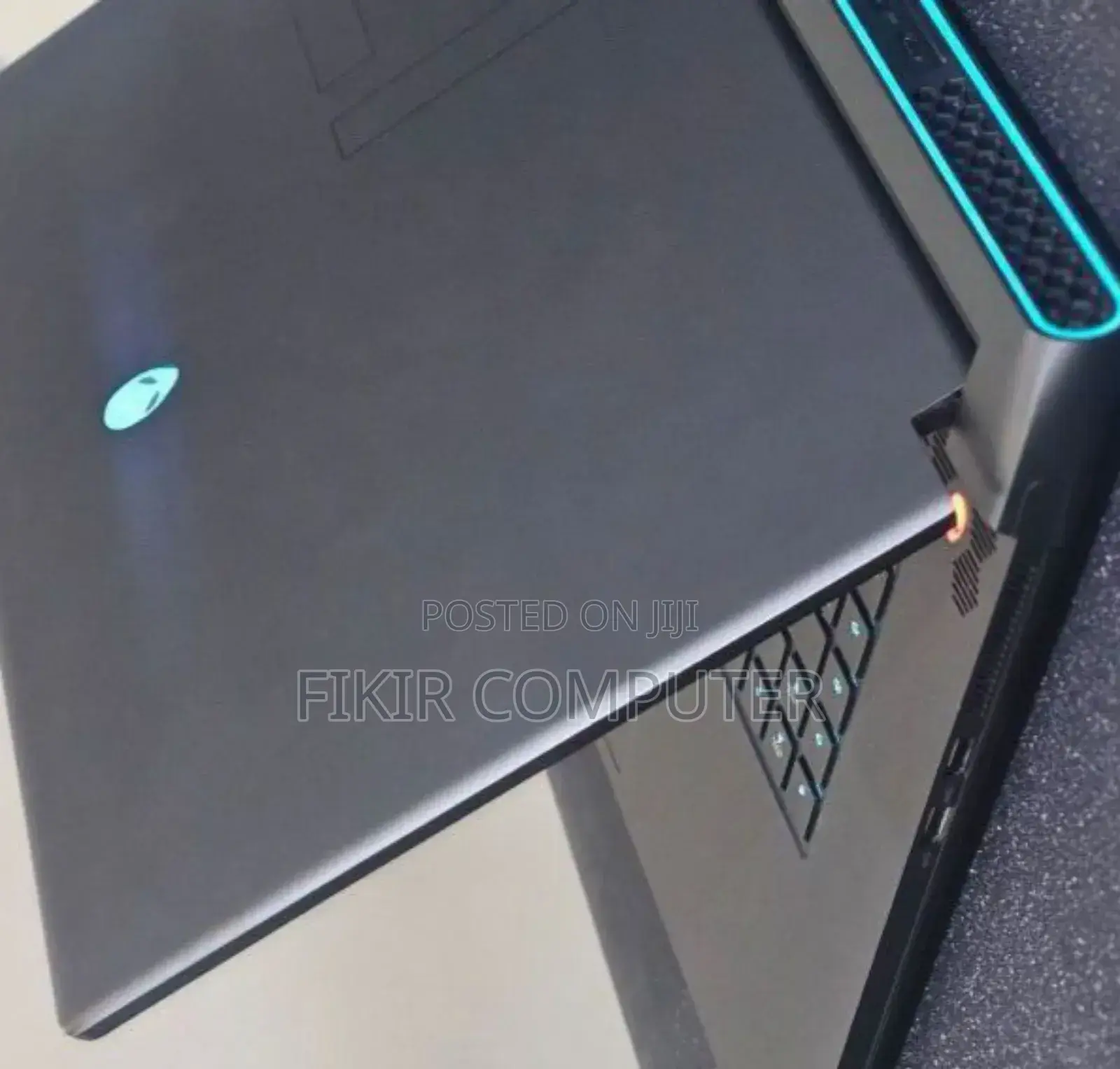 New Laptop Dell Alienware M17 R2 16GB AMD Ryzen 7 SSD 1T