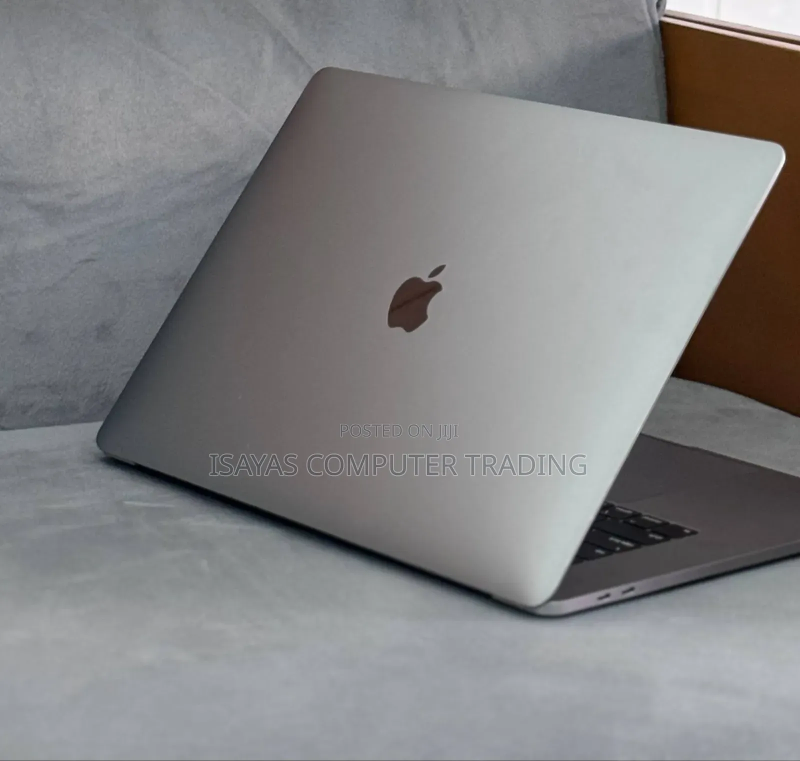 New Laptop Apple MacBook Pro 2019 16GB Intel Core I9 SSD 512GB