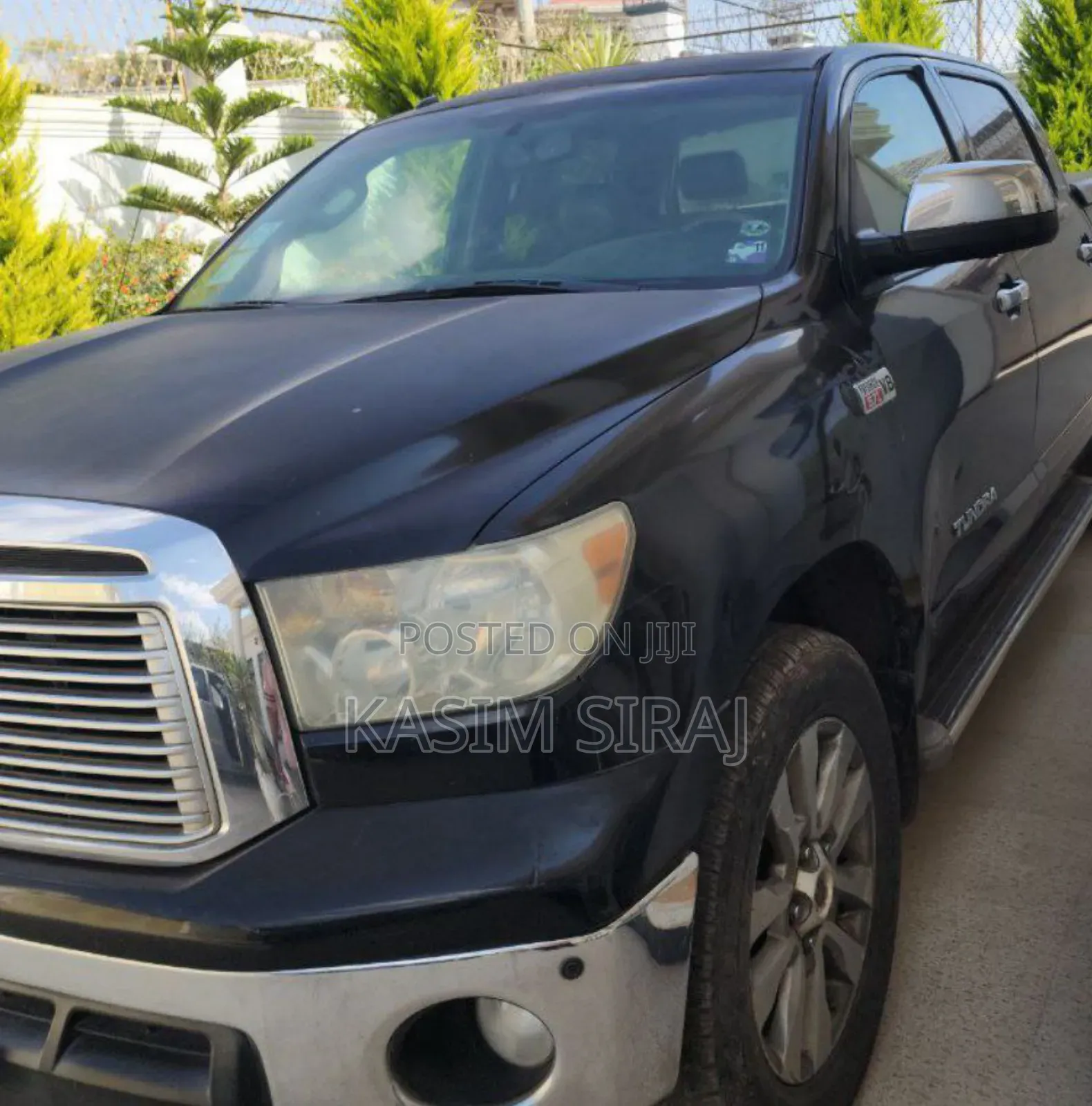 Toyota Tundra CrewMax 4x4 Limited 2011 Gray