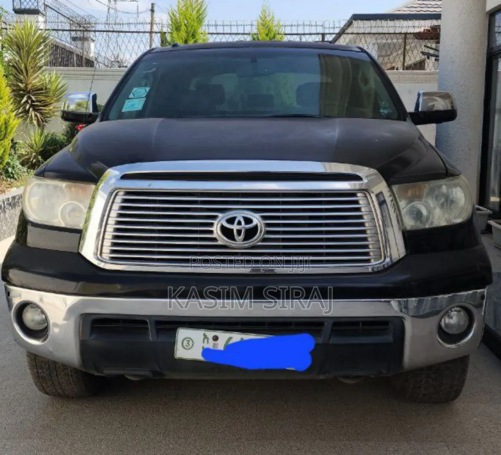 Toyota Tundra CrewMax 4x4 Limited 2011 Gray