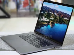 New Laptop Apple MacBook 2017 16GB Intel Core I7 SSD 512GB