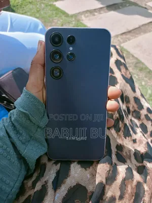 New Samsung Galaxy S24 Ultra 256 GB