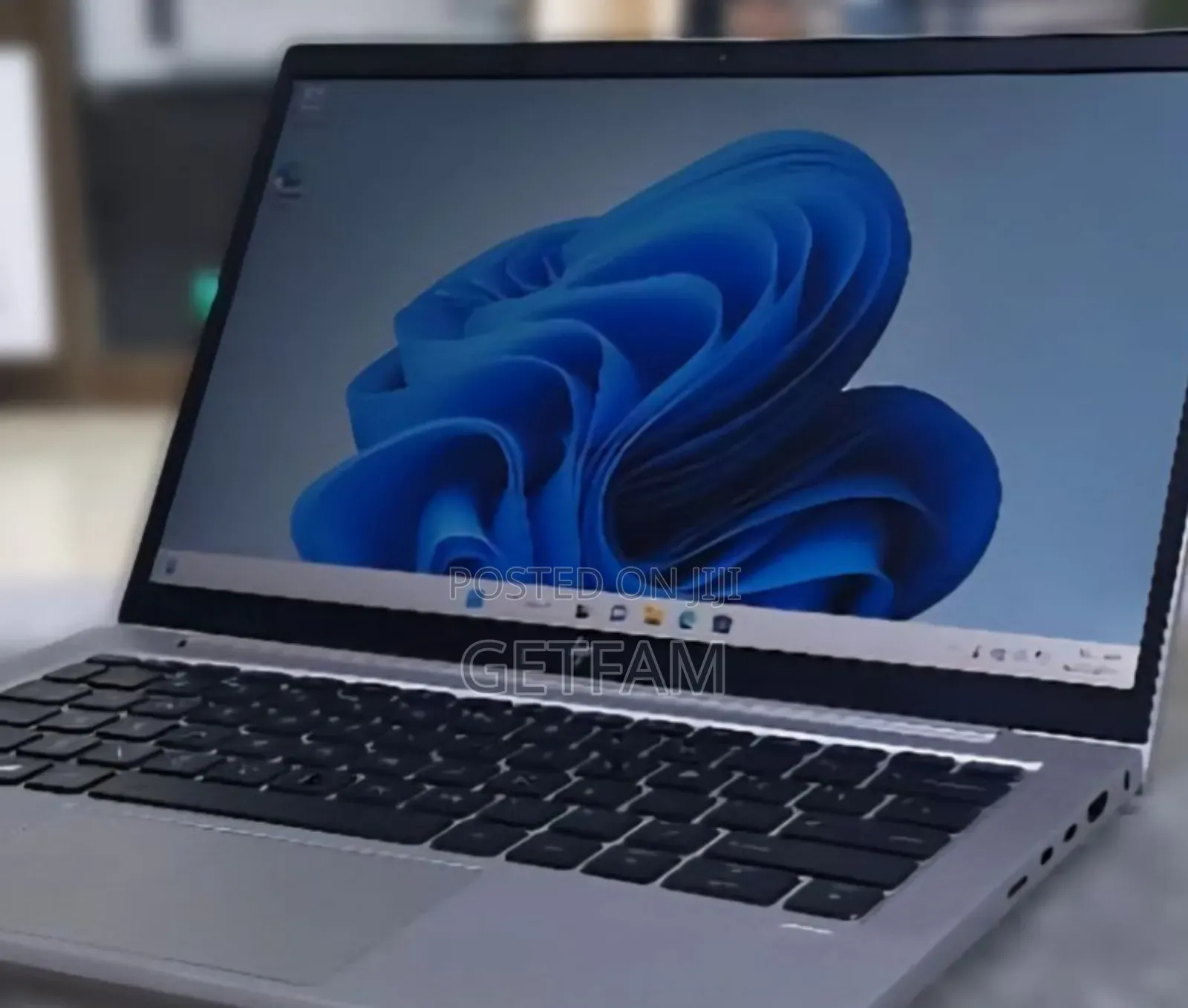 New Laptop HP EliteBook 830 G7 8GB Intel Core I5 SSD 512GB