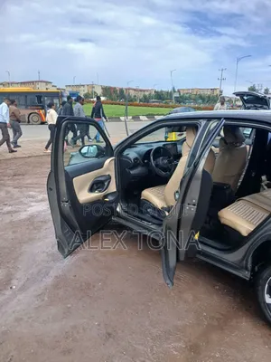 Toyota Yaris Cross 2024 Gray