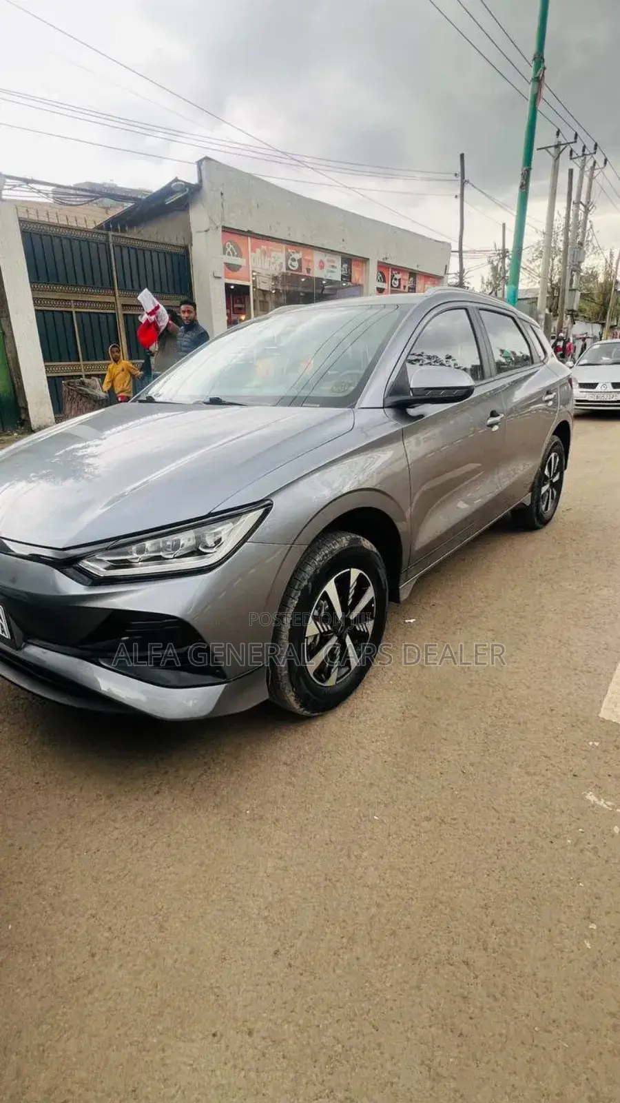 BYD E2 43 kWh 94 hp FWD 2024 Silver