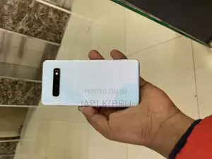 Photo - Samsung Galaxy S10 512 GB White
