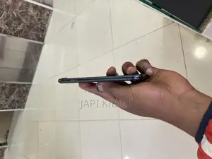 Apple iPhone SE (2020) 64 GB Black