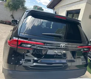 Toyota Grand Highlander Limited AWD 2024 Black