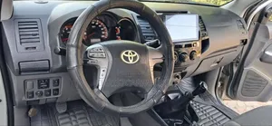 Toyota Hilux 2.5 D-4D SRX 2012 Silver