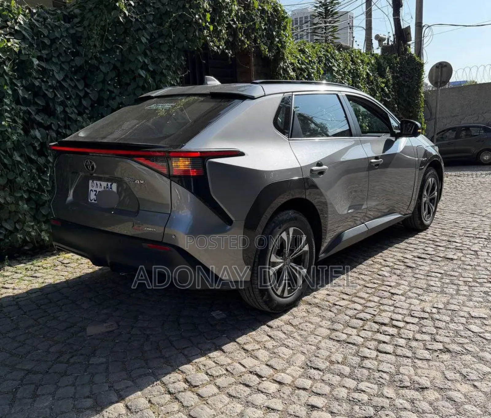 Toyota bZ4X 71.4 kWh FWD 2023 Gray