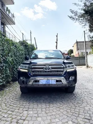 Photo - Toyota Land Cruiser 2017 Black