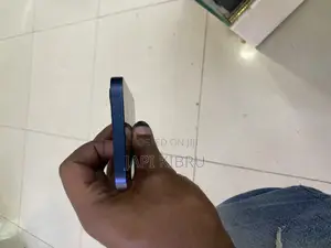 Apple iPhone 12 64 GB Blue