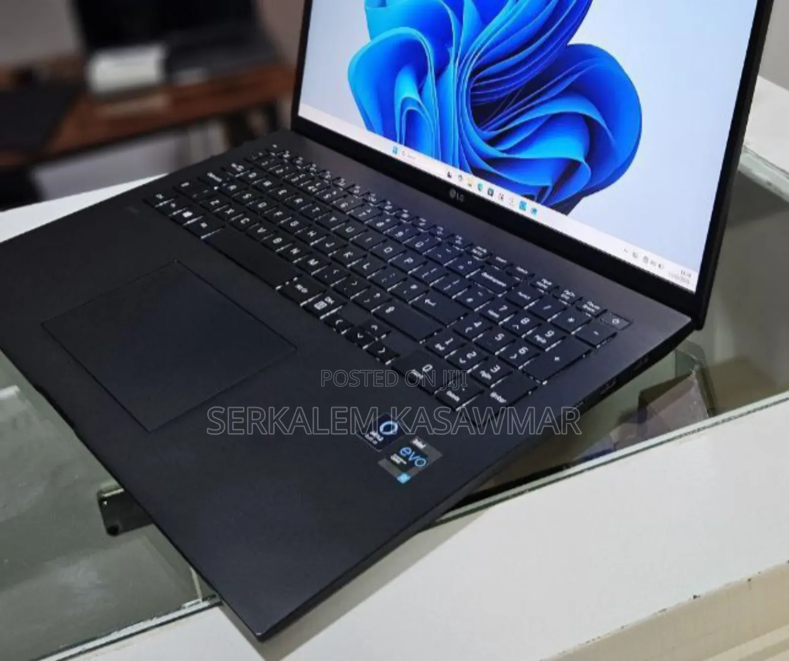 New Laptop LG Gram 15.6 16GB Intel Core I7 SSD 1T